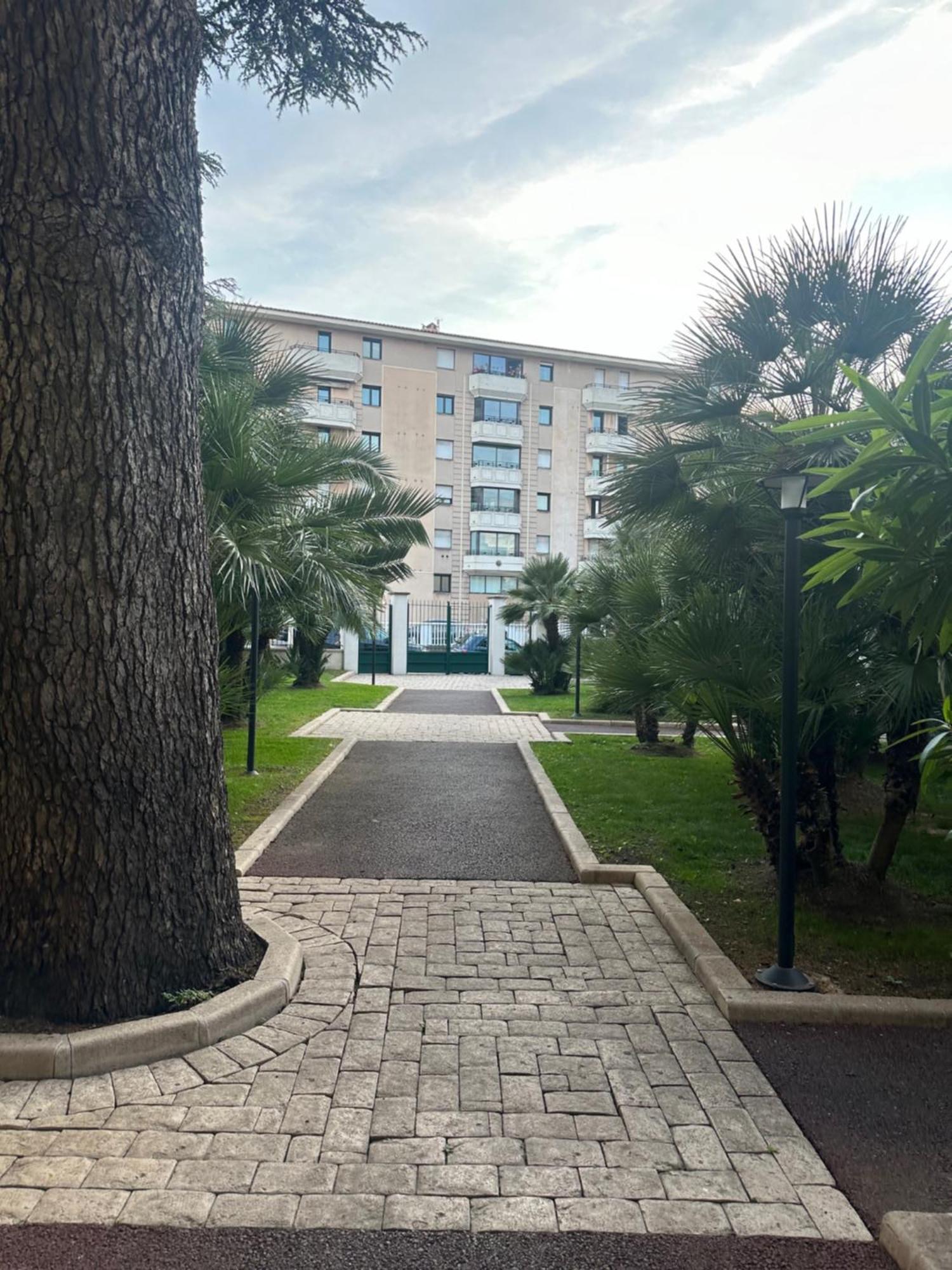 Studio Cannes Centre 5 Minutes De La Mer Екстер'єр фото